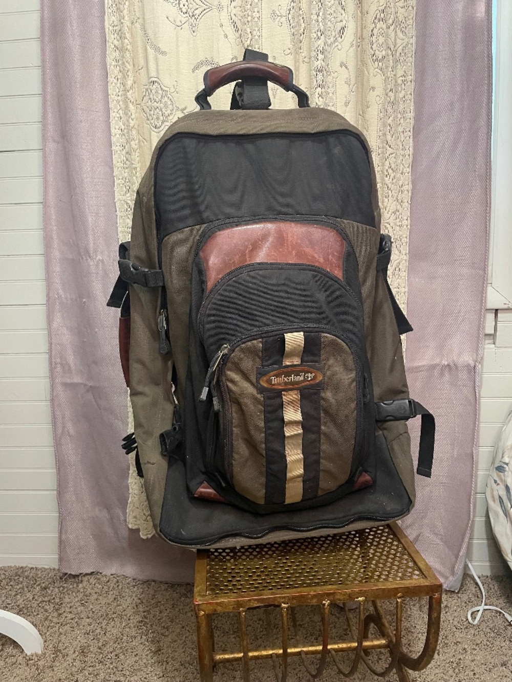 Timberland: Vintage leather trimmed canvas travel luggage/backpack